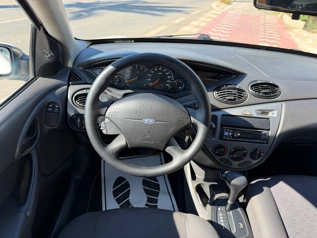 FORD FOCUS TREND ESTATE 1.6 AUTO SPANISH LHD IN SPAIN 125000 MILES SUPER 2002